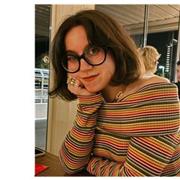 Laureata magistrale offre lezioni di inglese per studenti dalle scuole elementari alle superiori